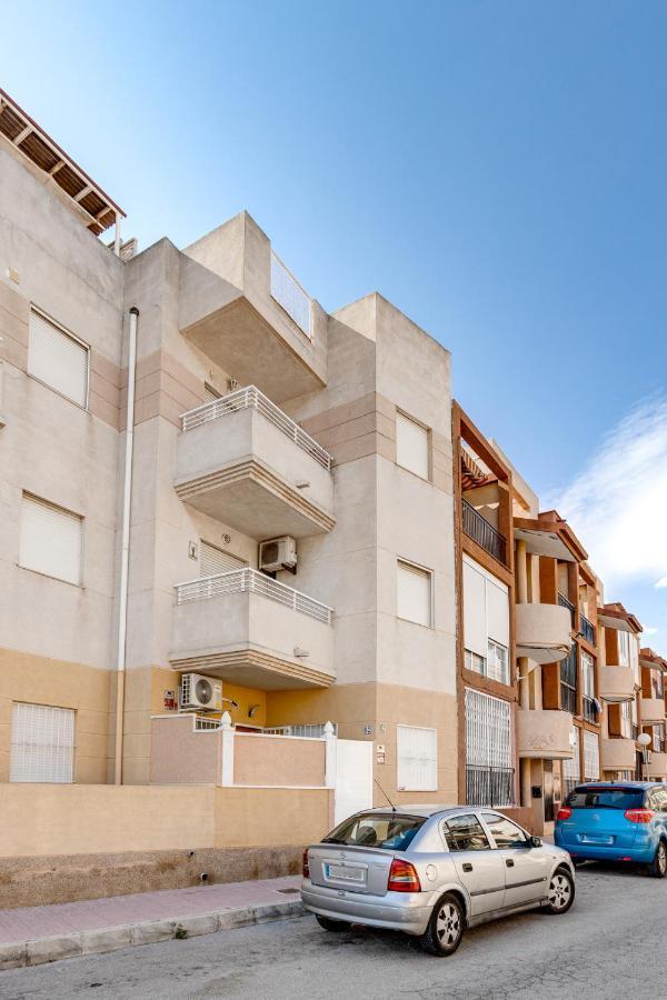 Bonito Apartamento de dos habitación y piscina Torrevieja Exterior foto